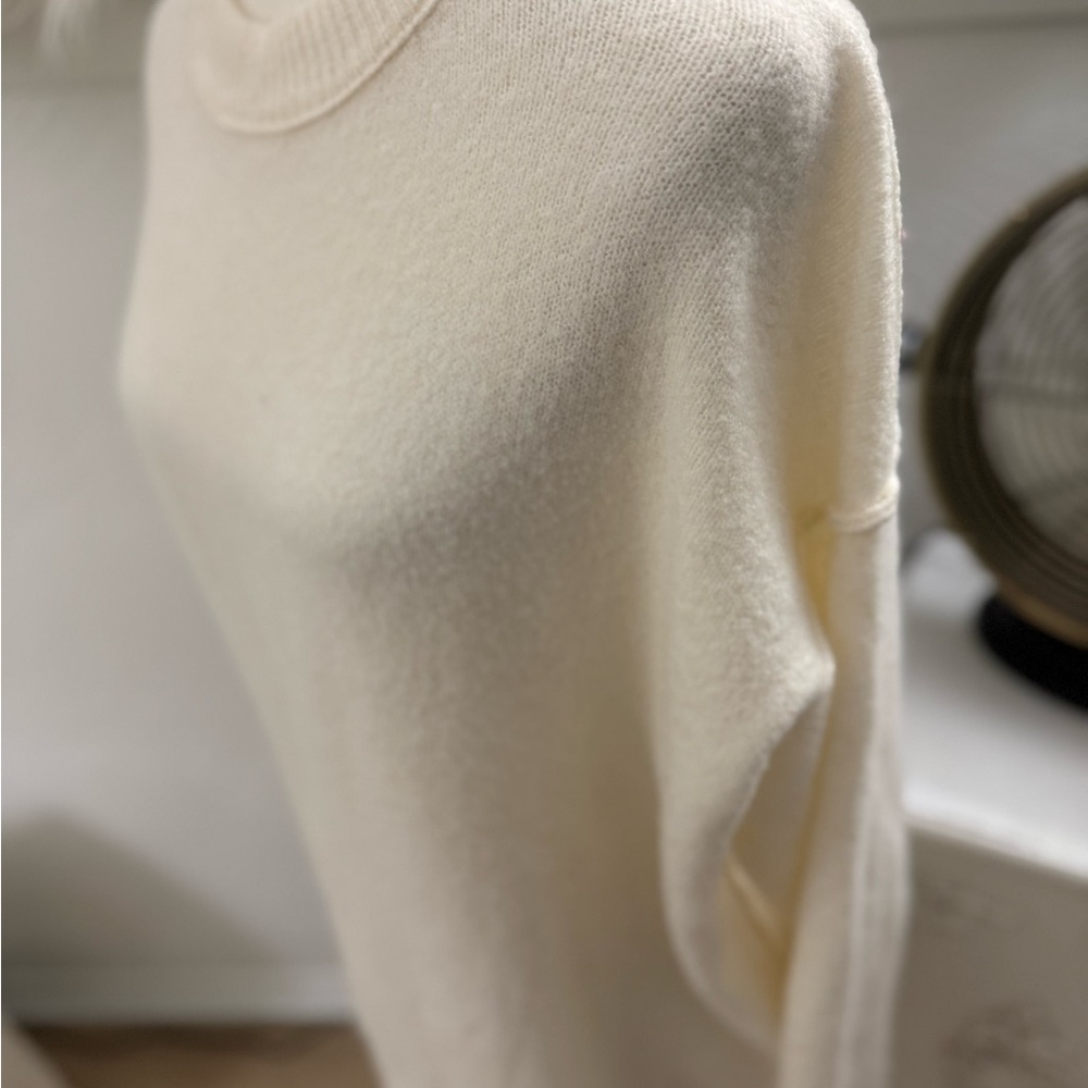 Aerie Cream Oversized Sweater - Picture 5 of 10